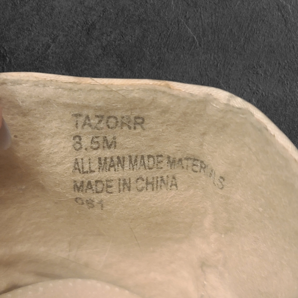 Madden Girl Iridescent Rhinestones Gold Flats Size 8.5 - Picture 6 of 7